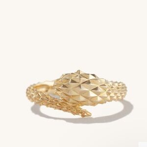 Mejuri 14K gold ring size 8